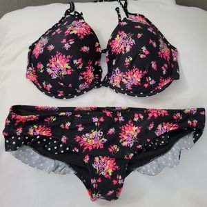 Victoria's Secret Bikini set